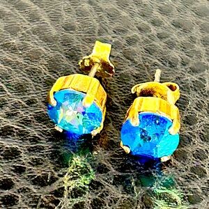 Sabika Gold and Blue Earrings with Round Stones
